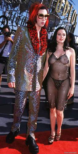  Rose at 1998 mtv música Awards