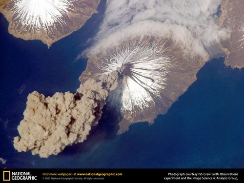  Aleutian volcán