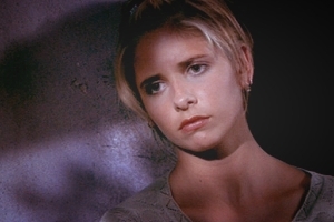  Buffy Summers mga litrato