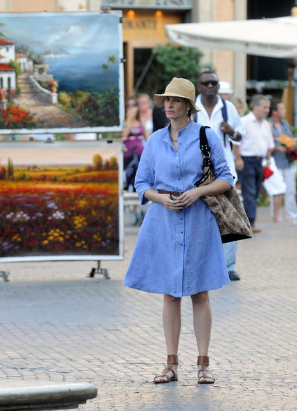 Julia Roberts filming in Rome, Italy