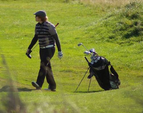  Rupert Grint goes golfing in Southport resort(03.10.09)